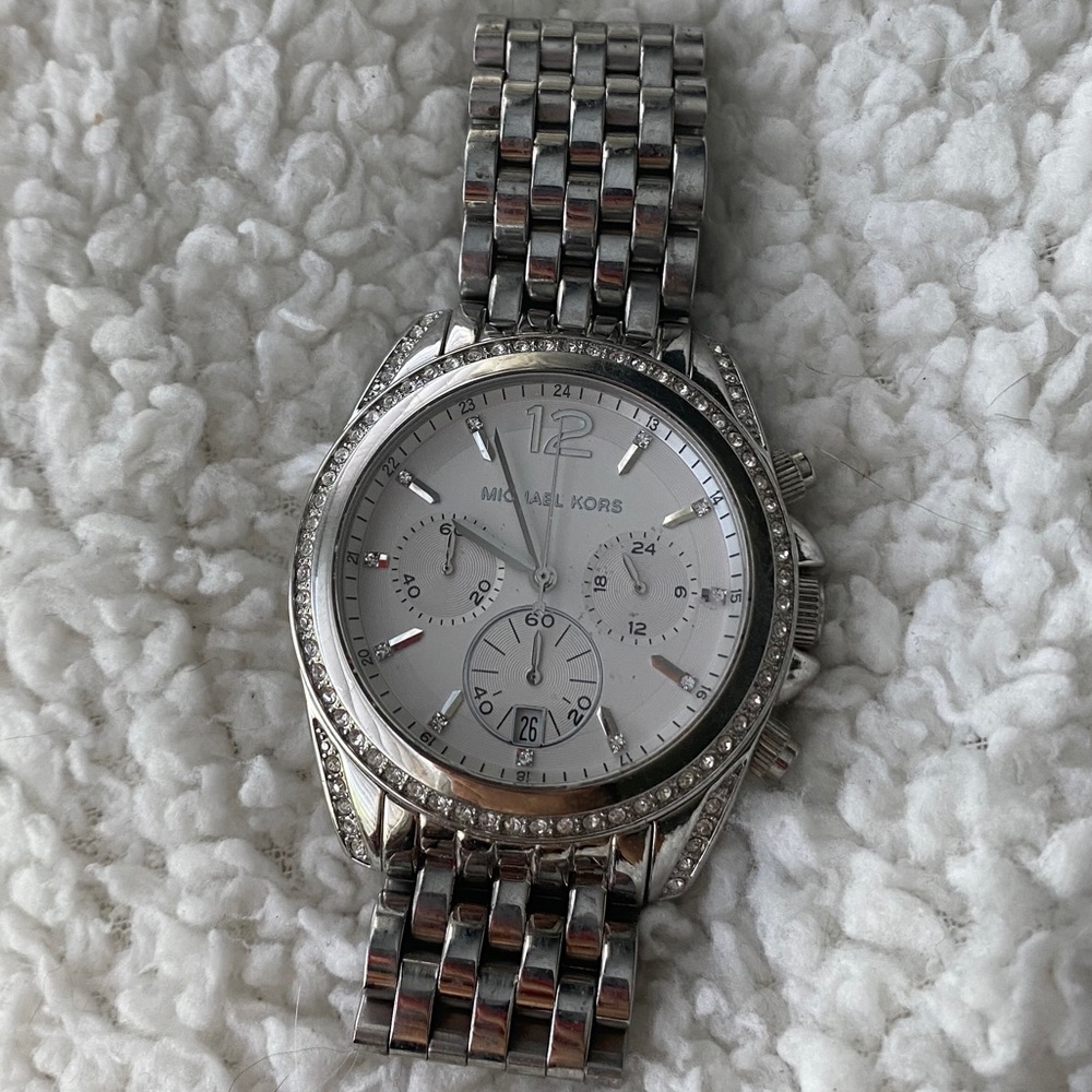 SOLD ON M.‼️Michael Kors Watch